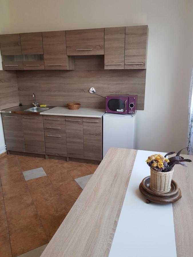 Borostyankert Etterem & Vendeghaz Otel Sitke Dış mekan fotoğraf