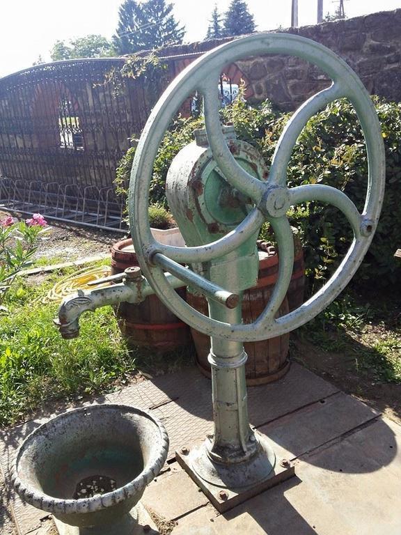 Borostyankert Etterem & Vendeghaz Otel Sitke Dış mekan fotoğraf