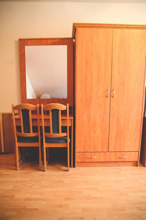 Borostyankert Etterem & Vendeghaz Otel Sitke Dış mekan fotoğraf