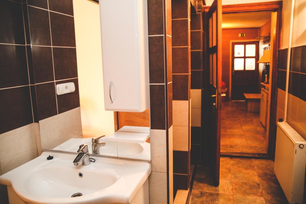 Borostyankert Etterem & Vendeghaz Otel Sitke Dış mekan fotoğraf