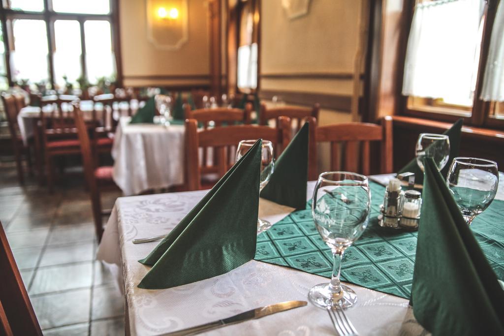 Borostyankert Etterem & Vendeghaz Otel Sitke Dış mekan fotoğraf